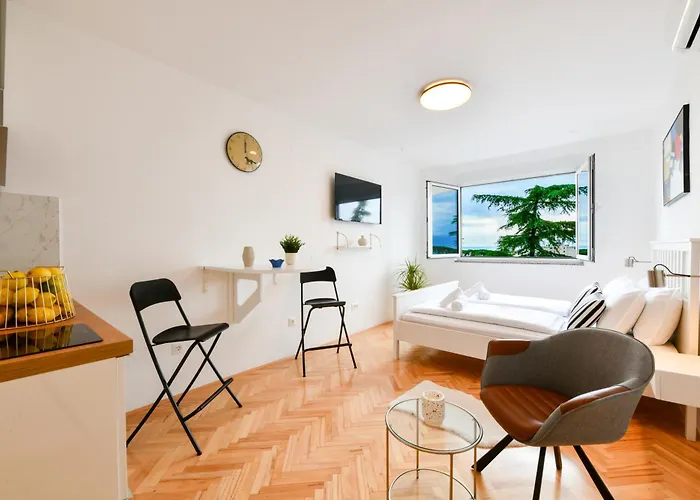 Apartment Pergul 2 *